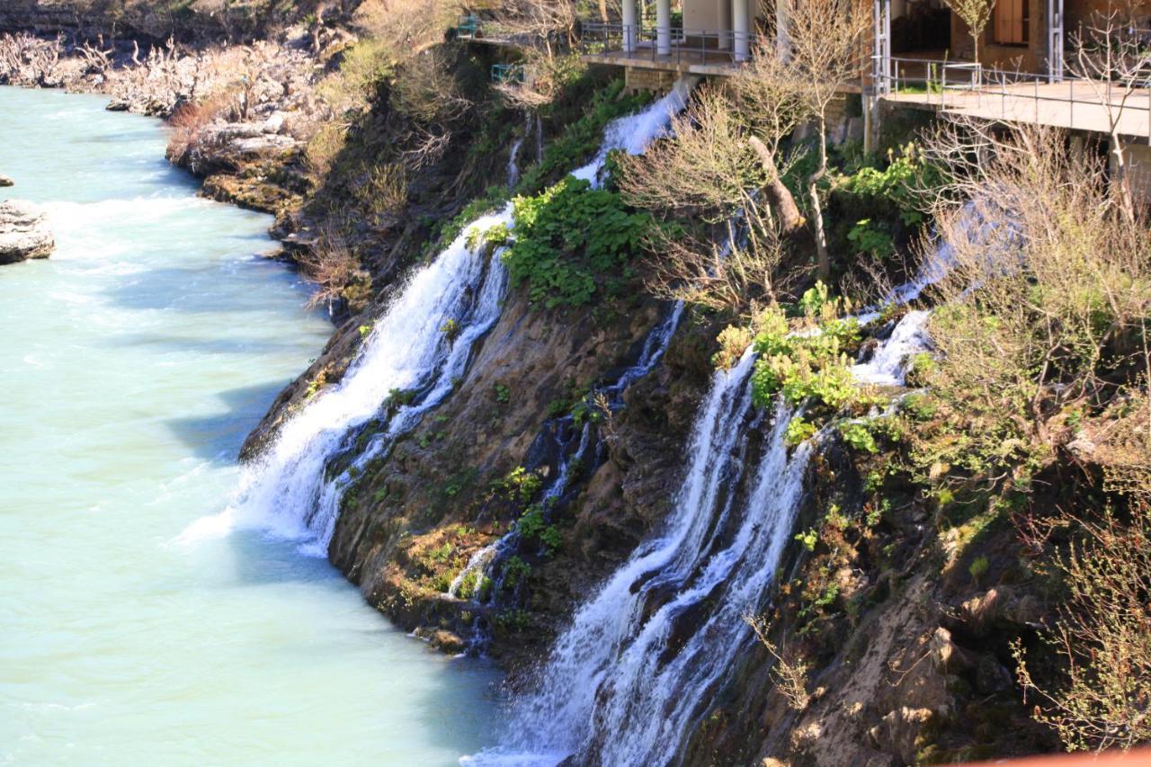 Hotel Gryka E Kelcyres Dış mekan fotoğraf