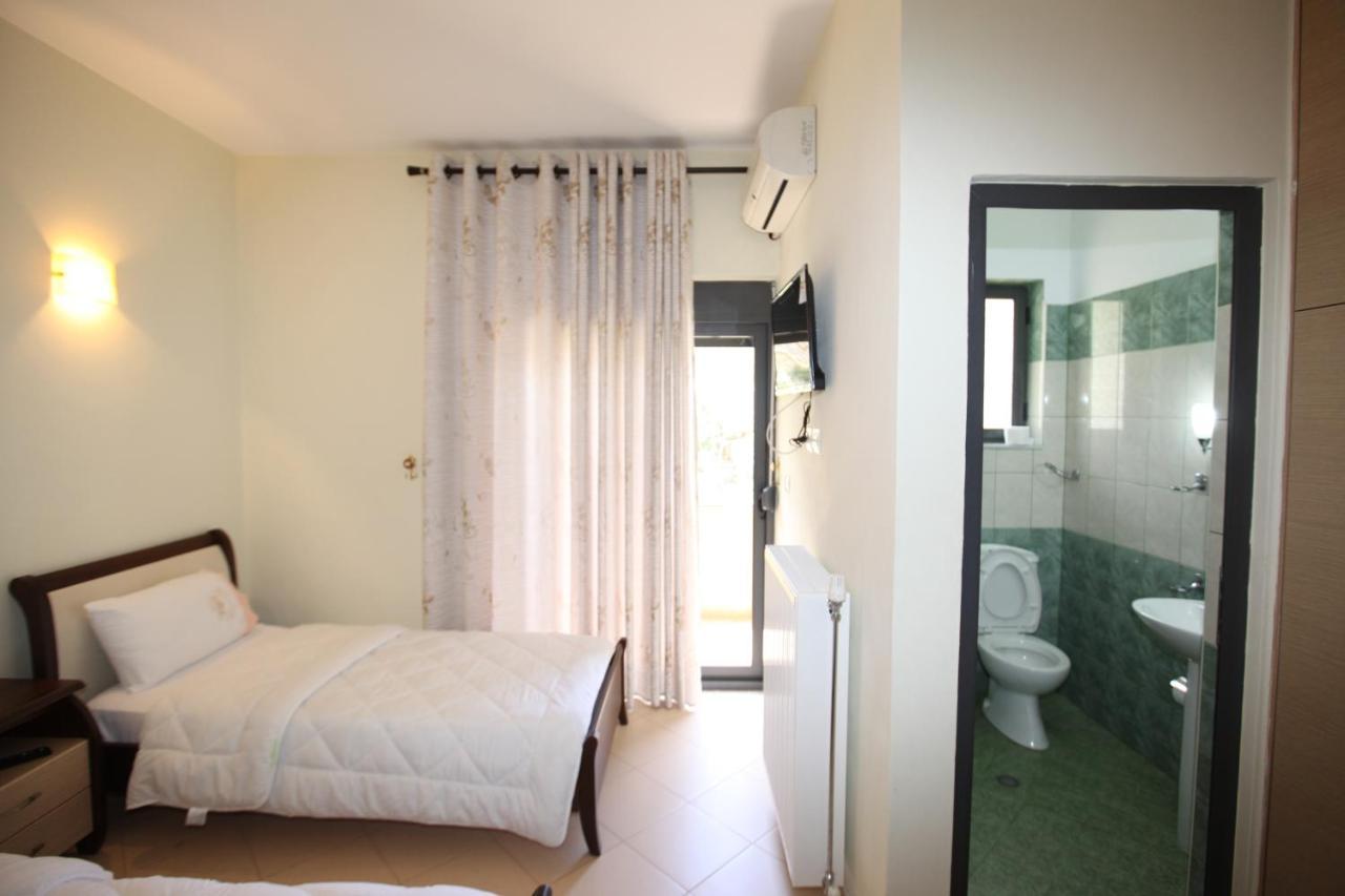 Hotel Gryka E Kelcyres Dış mekan fotoğraf