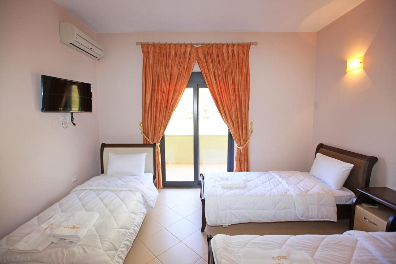 Hotel Gryka E Kelcyres Dış mekan fotoğraf
