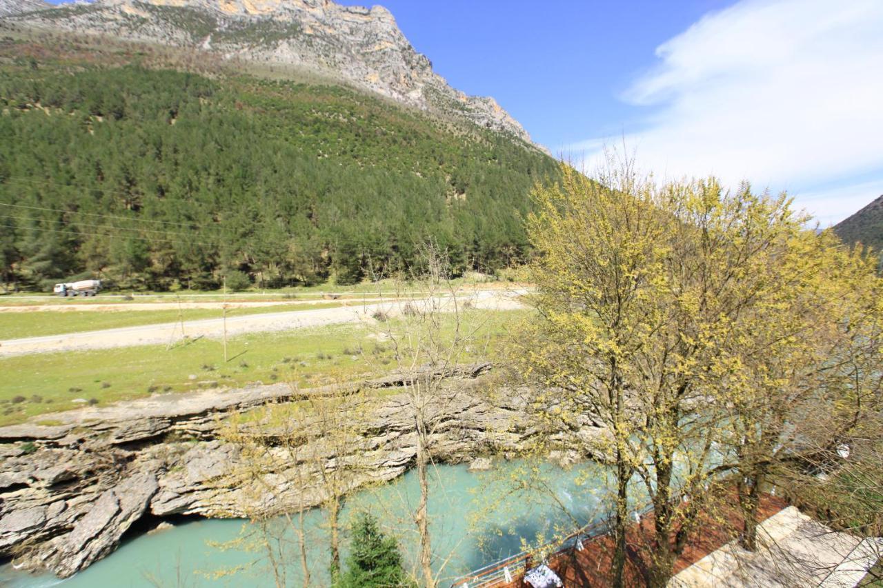 Hotel Gryka E Kelcyres Dış mekan fotoğraf