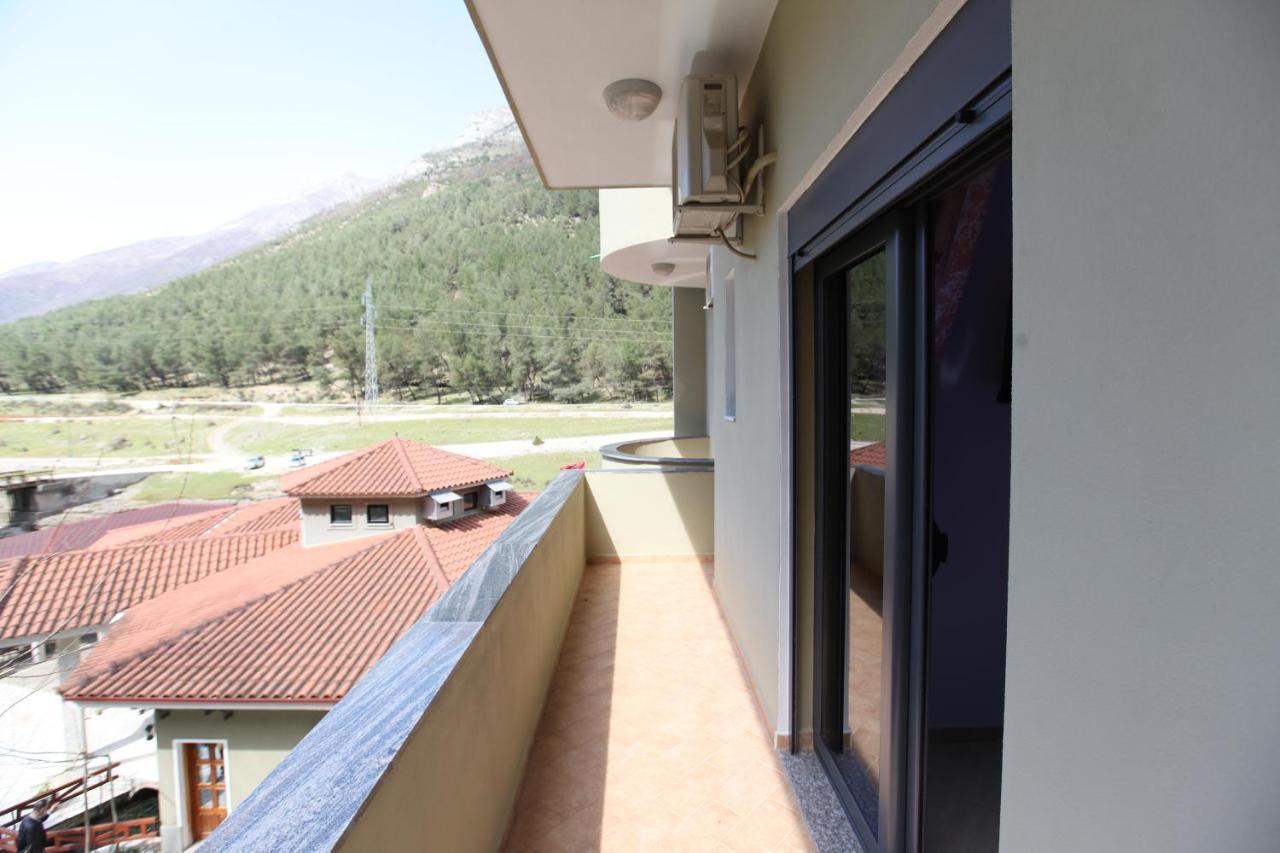 Hotel Gryka E Kelcyres Dış mekan fotoğraf