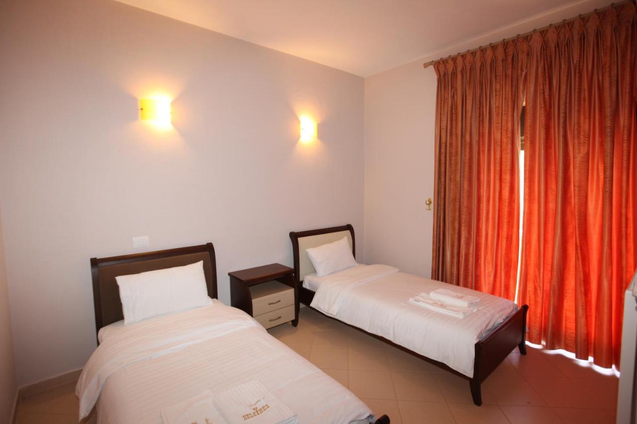 Hotel Gryka E Kelcyres Dış mekan fotoğraf