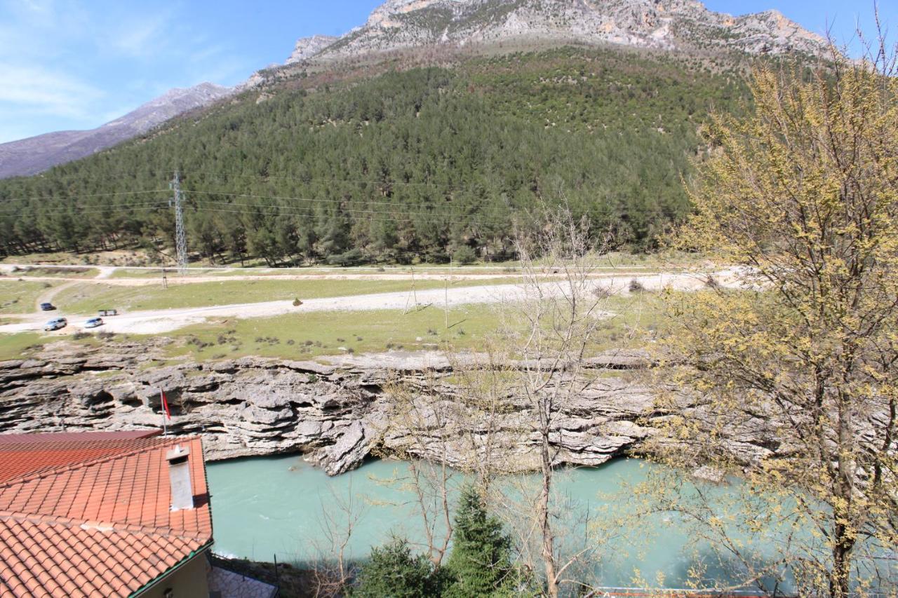 Hotel Gryka E Kelcyres Dış mekan fotoğraf