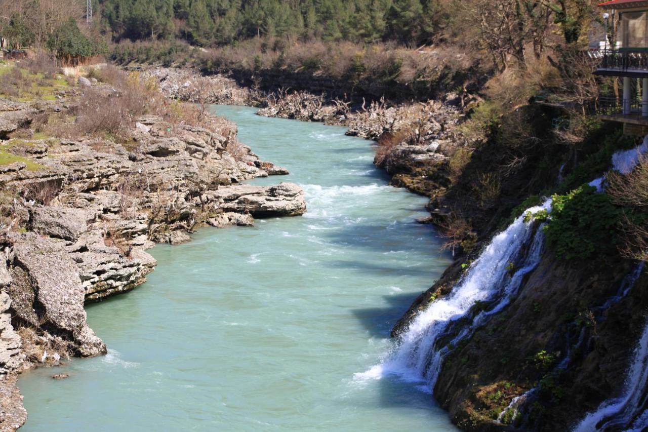 Hotel Gryka E Kelcyres Dış mekan fotoğraf