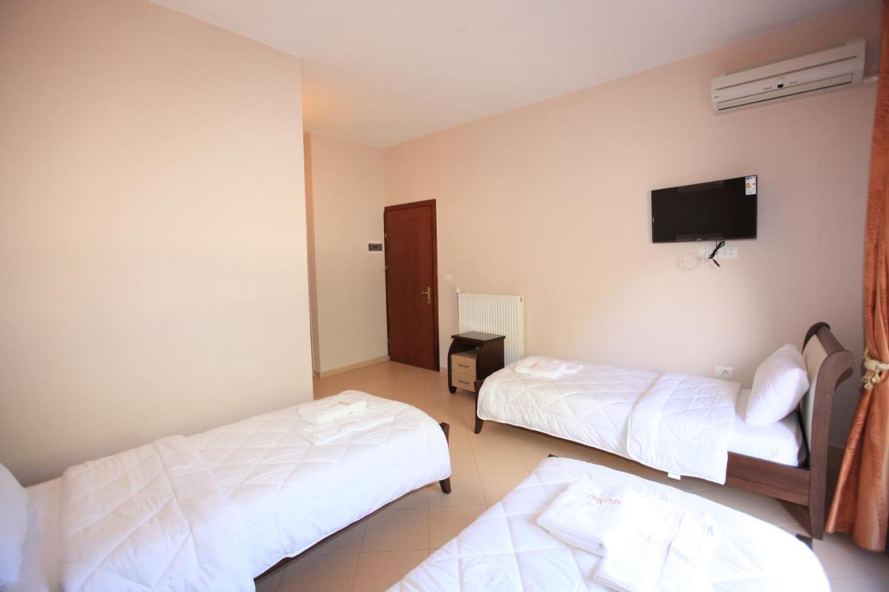 Hotel Gryka E Kelcyres Dış mekan fotoğraf