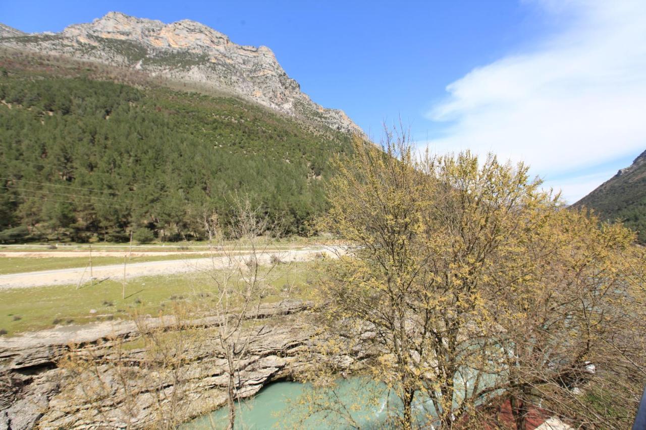 Hotel Gryka E Kelcyres Dış mekan fotoğraf